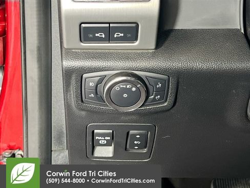Used 2018 Ford F150 Platinum w/ Equipment Group 701A Luxury AWD/4WD image 18