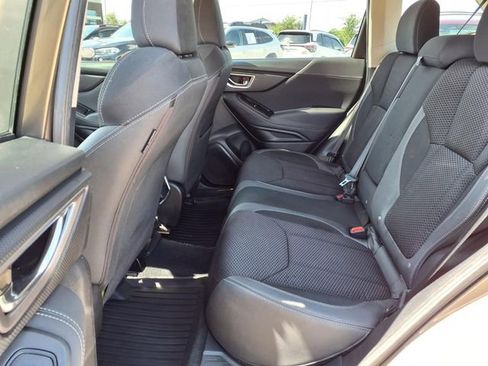 Used 2019 Subaru Forester Premium w/ All-Weather Package AWD/4WD image 8
