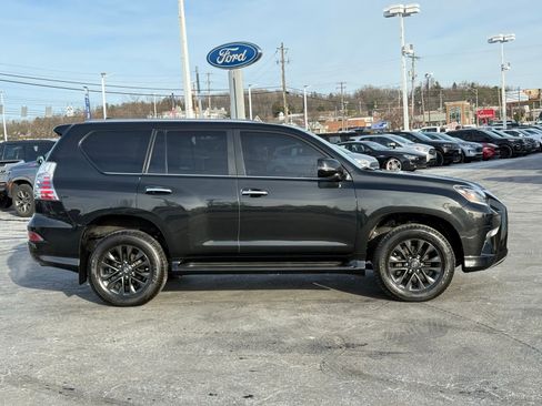 Used 2023 Lexus GX 460 Premium image 2