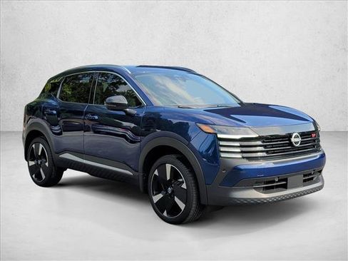 Used 2026 Nissan Kicks SR FWD image 3