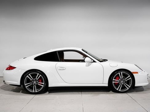 Used 2012 Porsche 911 Carrera 4S image 2
