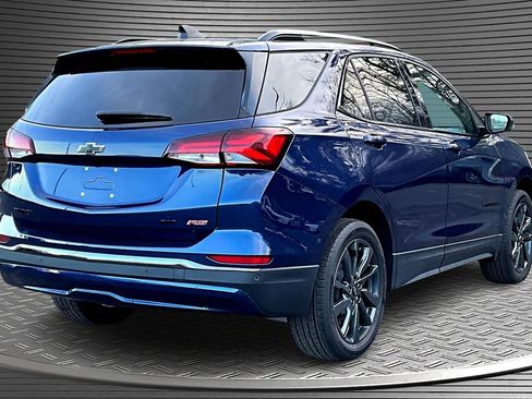 Used 2023 Chevrolet Equinox RS image 6
