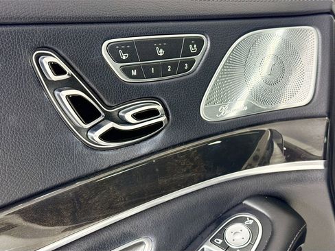 Used 2020 Mercedes-Benz S 560 Sedan image 19