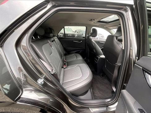 Used 2024 Kia Niro Wave FWD image 16