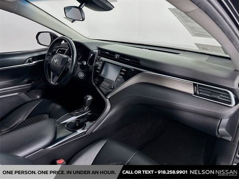 Used 2018 Toyota Camry L image 26