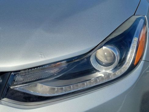 Used 2020 Chevrolet Trax LT w/ LT Convenience Package image 10