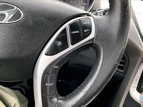 Used 2012 Hyundai Elantra Limited w/ Technology Pkg 5 image 18