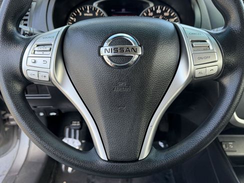 Used 2017 Nissan Altima 2.5 S w/ Power Driver Seat Package FWD image 25