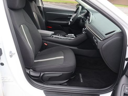 Used 2023 Hyundai Sonata SEL FWD image 18