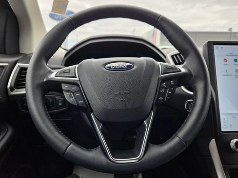 Used 2024 Ford Edge SEL w/ Convenience Package AWD/4WD image 16