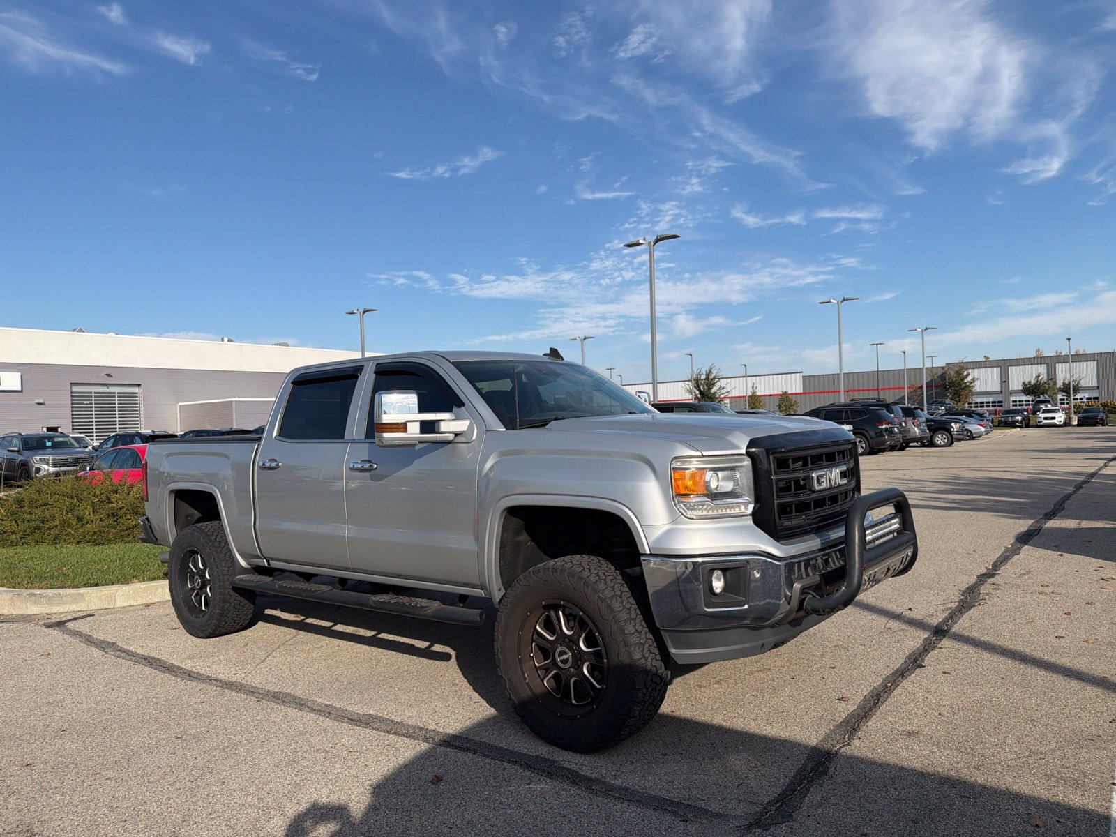 Used 2015 GMC Sierra 1500 SLT w/ SLT Crew Cab Value Package AWD/4WD image 16