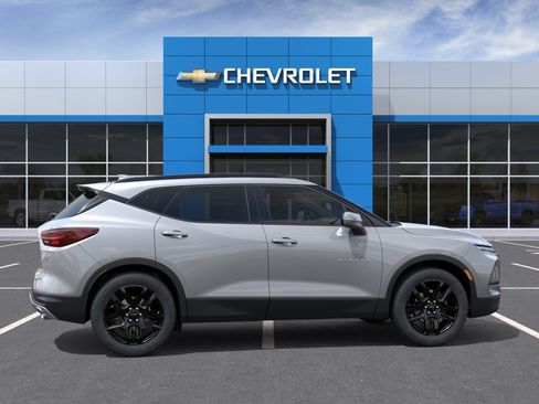 New 2026 Chevrolet Blazer LT w/ Sound & Technology Package AWD/4WD image 5