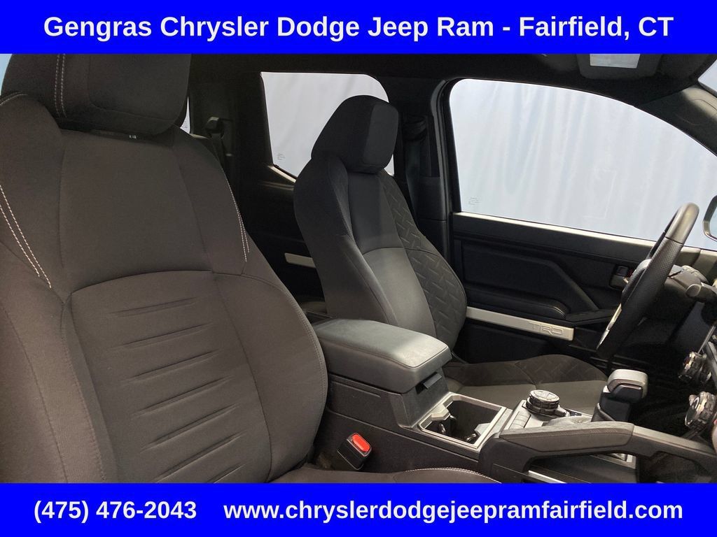 Used 2024 Toyota Tacoma TRD Off-Road AWD/4WD image 40