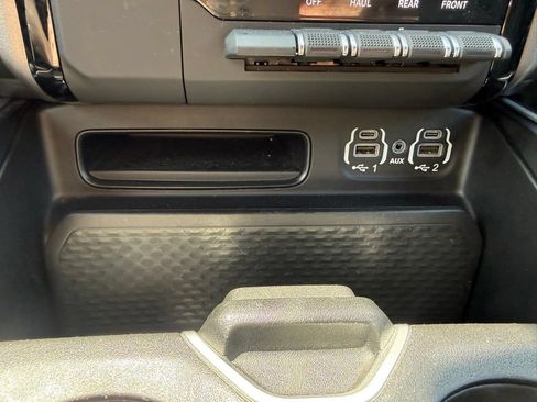 Used 2023 RAM 1500 Big Horn AWD/4WD image 23