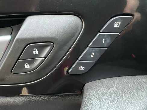 Used 2023 Chevrolet Blazer RS w/ Enhanced Convenience Package image 29