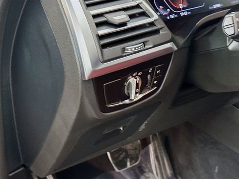 Used 2024 BMW X3 M40i w/ Premium Package image 10