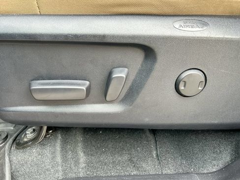 Used 2017 Toyota Tundra SR5 RWD image 12