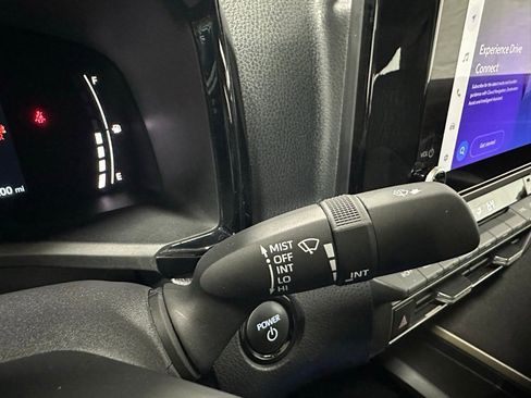 Used 2025 Toyota Camry LE image 22