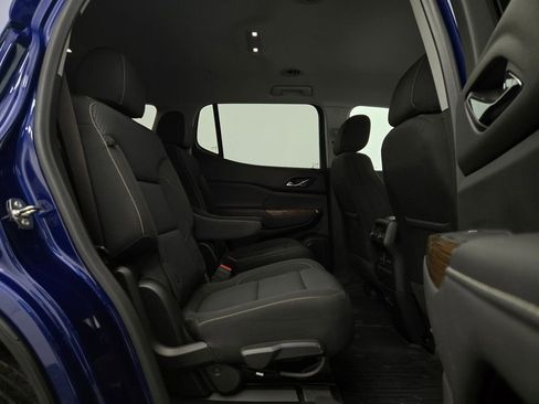 Used 2023 GMC Acadia SLE w/ Driver Convenience Package image 33