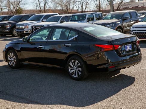 Used 2024 Nissan Altima 2.5 S image 7