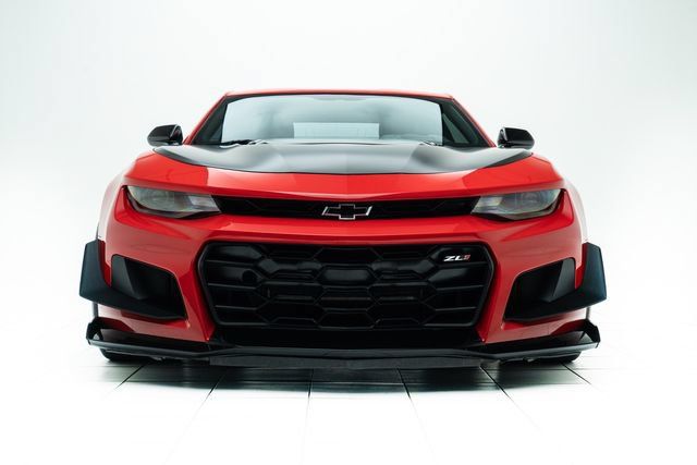 Used 2020 Chevrolet Camaro ZL1 RWD image 6