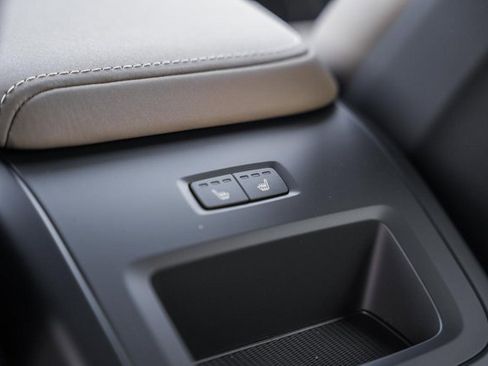 New 2026 Volvo XC60 B5 Plus w/ Protection Package Premier image 34