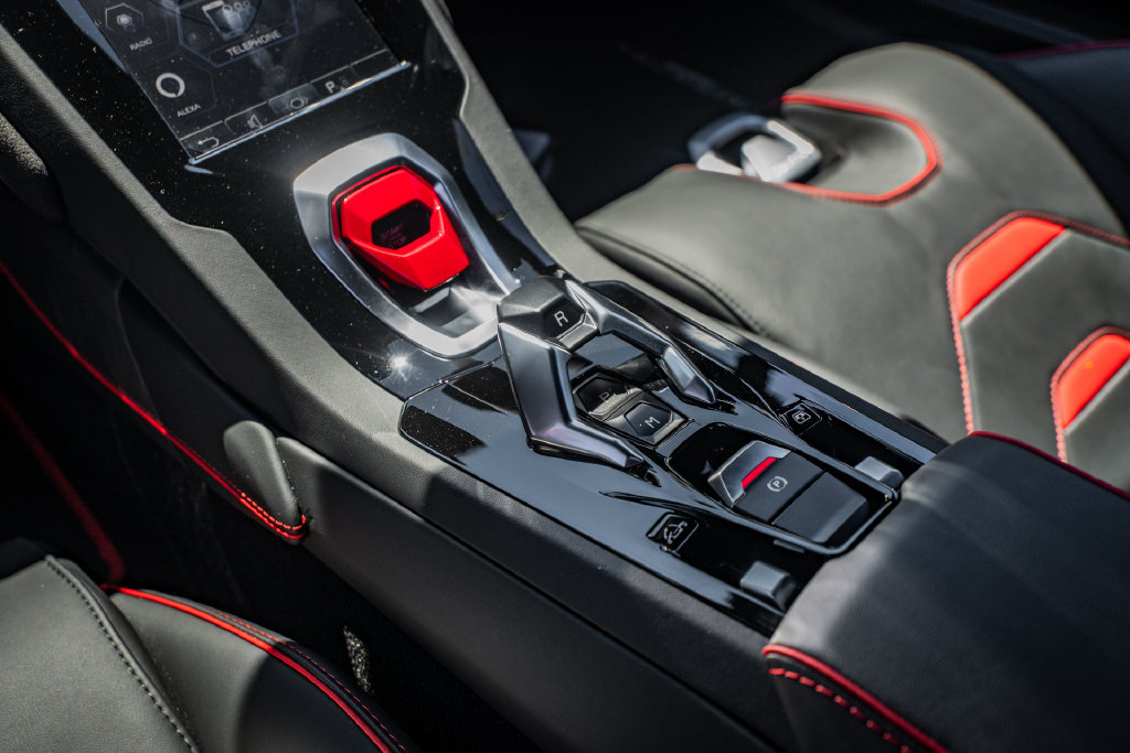 Used 2024 Lamborghini Huracan EVO AWD/4WD image 28