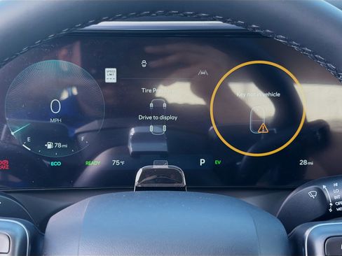 New 2026 Hyundai Santa Fe SEL FWD image 9
