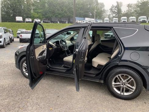 Used 2017 Hyundai Santa Fe Sport AWD/4WD image 17