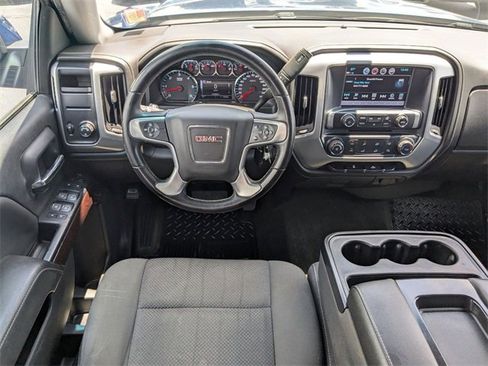 Used 2018 GMC Sierra 1500 SLE image 31