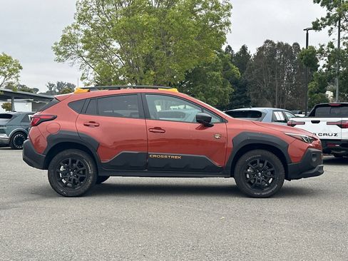 Used 2025 Subaru Crosstrek 2.5i Wilderness w/ Wilderness Package AWD/4WD image 3