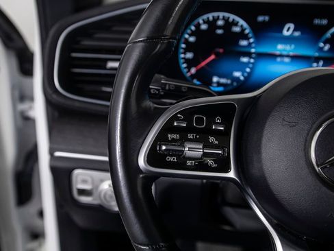 Used 2021 Mercedes-Benz GLS 450 4MATIC image 45