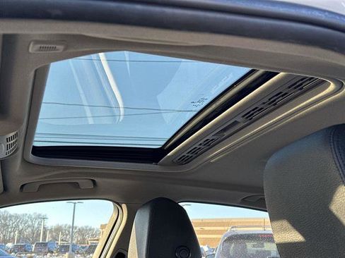 Used 2017 BMW 320i xDrive Sedan image 15