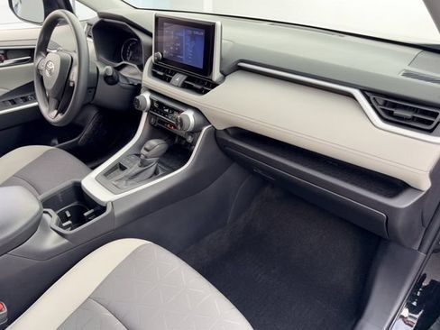 Used 2024 Toyota RAV4 XLE w/ Convenience Package FWD image 34