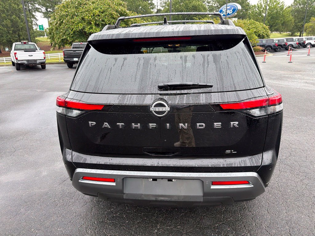 Used 2026 Nissan Pathfinder SL FWD image 13