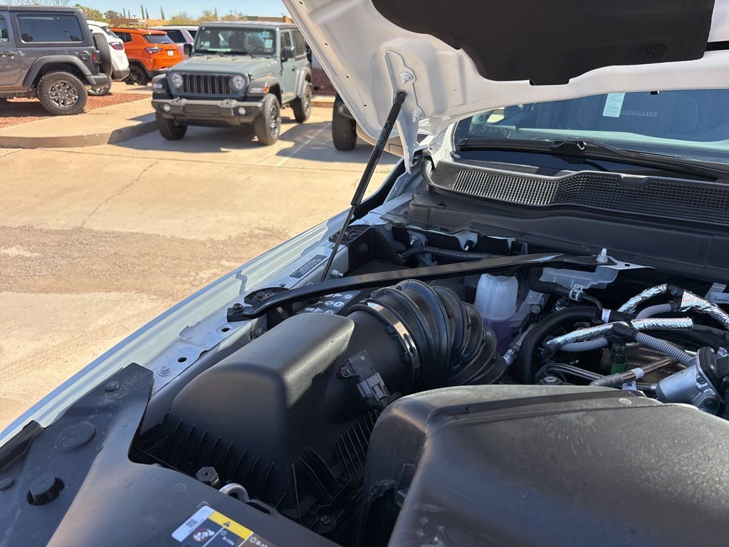 New 2026 RAM 2500 Laramie w/ Sport Appearance Package AWD/4WD image 48