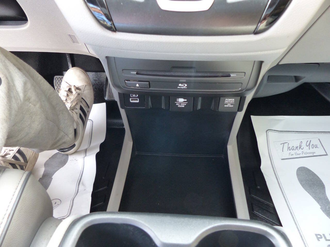 Used 2023 Honda Odyssey Elite image 35