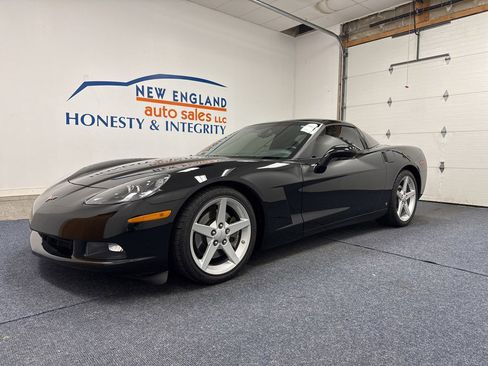 Used 2007 Chevrolet Corvette Coupe RWD image 5