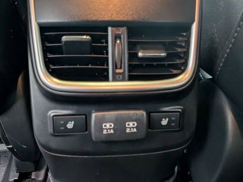 Used 2022 Subaru Outback Limited image 29