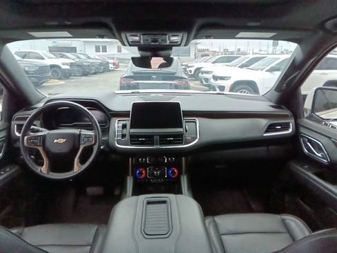 Used 2023 Chevrolet Suburban High Country image 14
