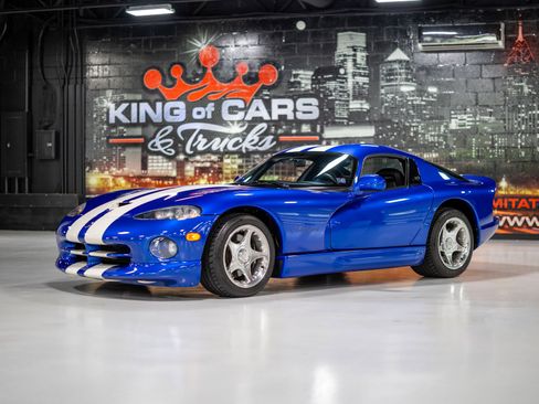 Used 1996 Dodge Viper GTS RWD image 10
