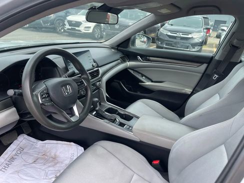 Used 2019 Honda Accord LX image 9