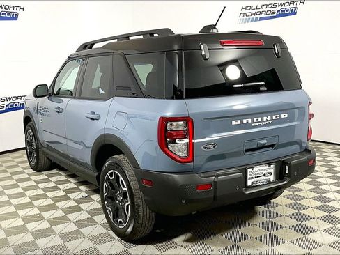 New 2025 Ford Bronco Sport Outer Banks image 3