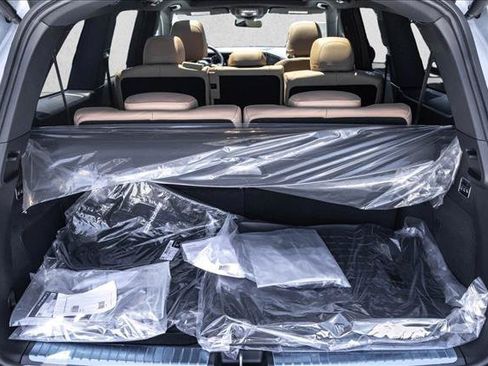New 2026 Mercedes-Benz GLS 450 4MATIC image 25