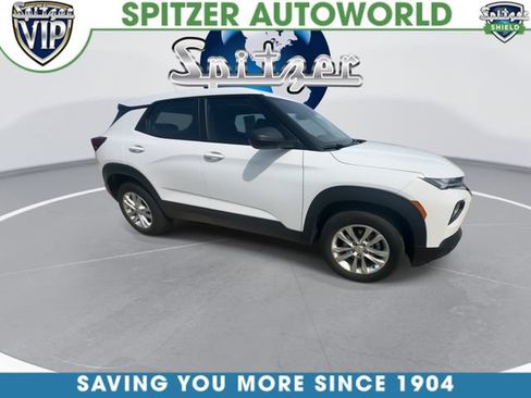 Used 2023 Chevrolet TrailBlazer LS AWD/4WD image 2