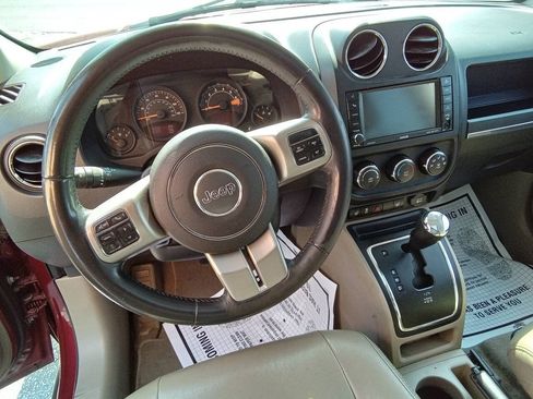 Used 2015 Jeep Patriot High Altitude FWD image 19