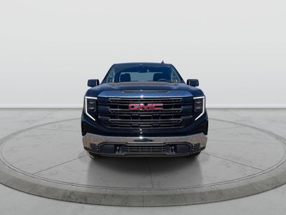 New 2026 GMC Sierra 1500 Pro w/ Pro Value Package