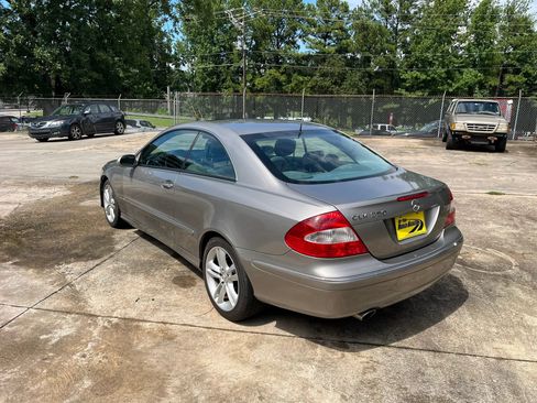 Used 2006 Mercedes-Benz CLK 350 Coupe image 3
