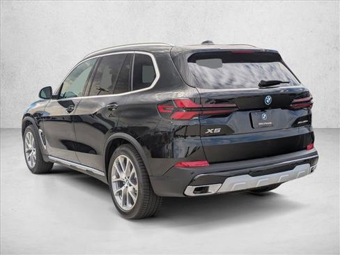 Used 2026 BMW X5 xDrive50e AWD/4WD image 9