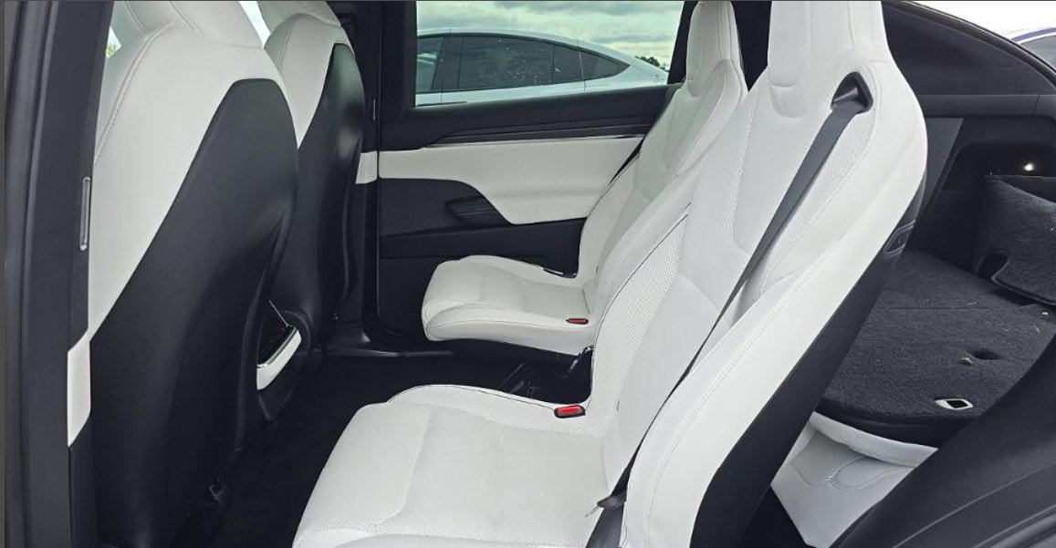 Used 2023 Tesla Model X Plaid AWD/4WD image 5